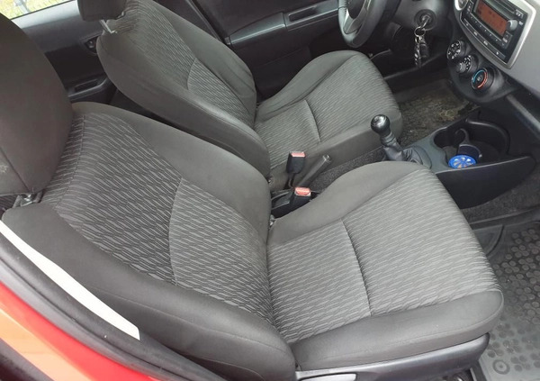 Toyota Yaris cena 20909 przebieg: 185000, rok produkcji 2012 z Sieradz małe 436